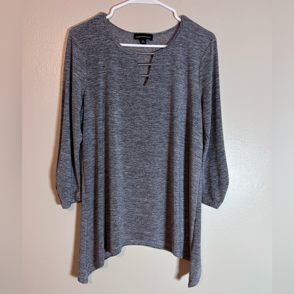 NWT Fortune + Ivy Women Gray 3/4 Sleeve Blouse Silky Flowing size medium